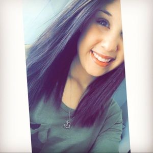 Meet your Posher, April